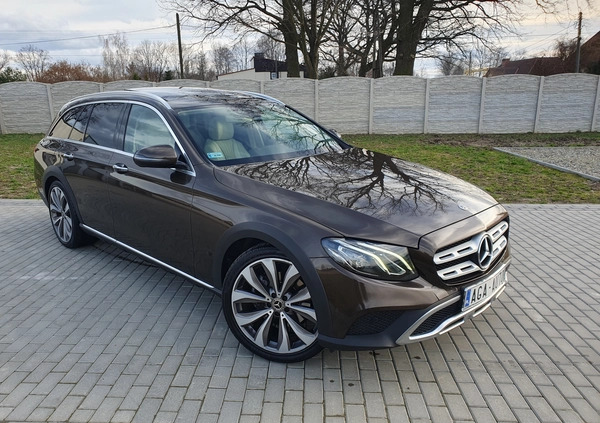 Mercedes-Benz Klasa E cena 139999 przebieg: 248000, rok produkcji 2017 z Biała małe 667
